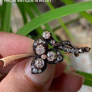 Antique Old Mine Cut Diamonds And Rose Cut Diamonds Brooch.