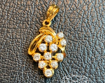 Antique Diamond Pendant With 18k Gold.