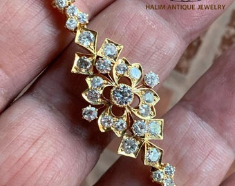 A gorgeous Gold Bracelet With old european cut diamonds.