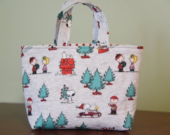 Deck the Halls with Snoopy tote