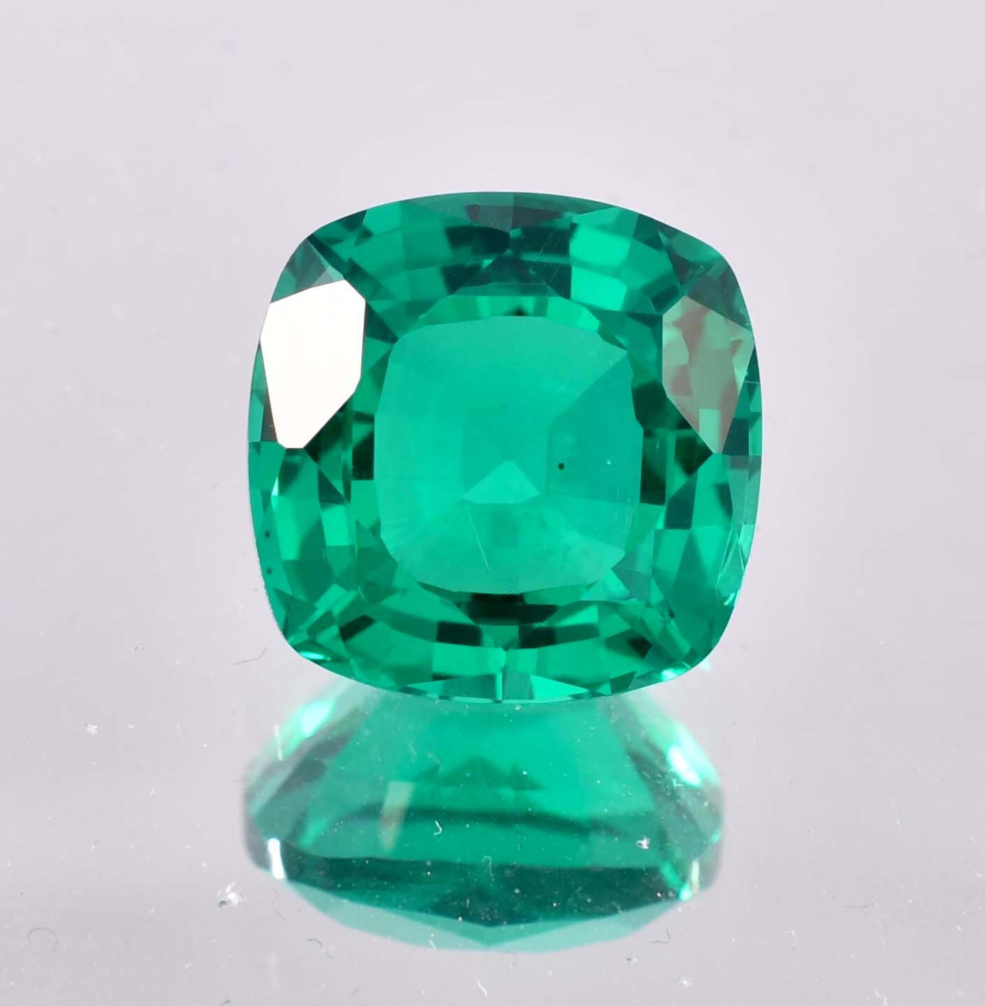 Émeraude Naturelle De Zambie - 1,91 Ct, Octogonale, Vert Vif - Certificat BGTL - Neuf