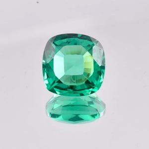 15.20 Ct Natural Green Colombian Emerald Cushion Cut Loose Gemstone GIT Certified 15x15MM/AAA+ Top Quality Emerald/Ring & Jewelry Making Gem