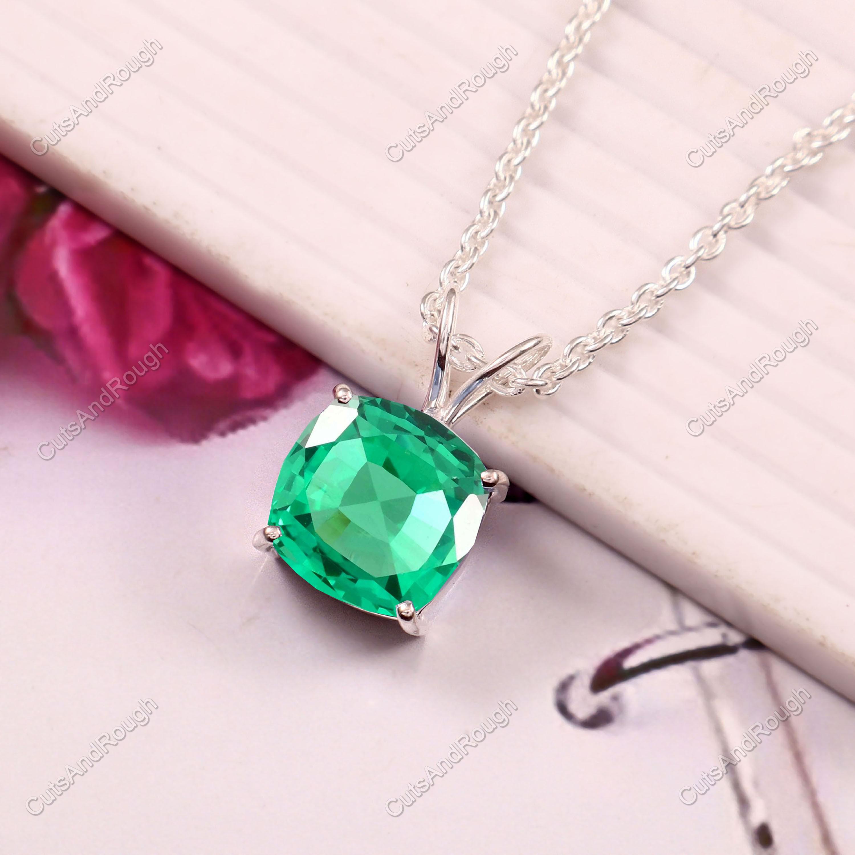 Emerald necklace - Etsy 日本