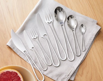 Cubiertos OUTLINE, cubertería moderna única, diseño ergonómico y mango hueco característico