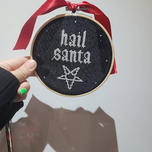 Hail Santa pentagram pattern - gothmas pattern / Christmas pattern/ Xmas cross stitch / gothic cross stitch