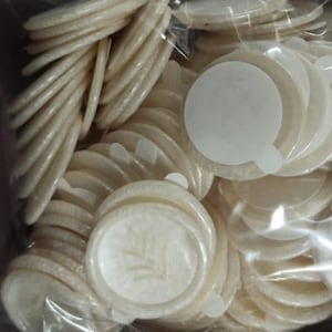 Selbstklebendes Wachssiegel / Blatt / Aufkleber /  Hochzeitswachssiegel / Creme