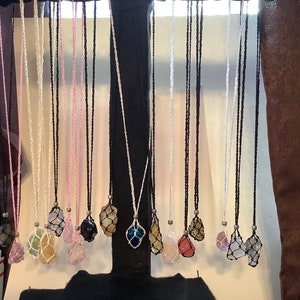 ROJADA Crystal Stone Holder Necklace,Adjustable Crystal Cage Necklace  Holder Necklace,Handmade Crystal Holder Necklace,Gemstone Jewelry Gift for  Women