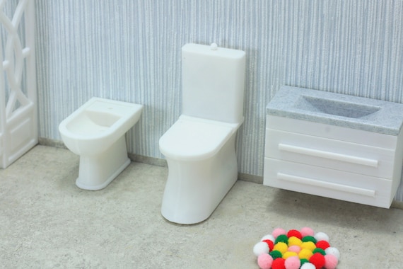1:12 Scale Miniature Toilet | Modern Dollhouse Bathroom Furniture | 3D Printed Dollhouse Accessory Made in Germany