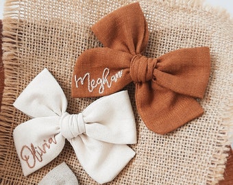 Custom name hand embroidered baby bow,personalized name bow,hand embroidered tied bow,name bow,baby gift girl personalized,baby gift girl