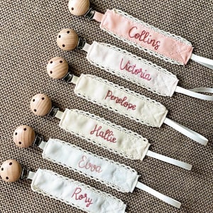 Custom Name Pacifier Clip – Hand Embroidered Grosgrain Ribbon,Baby Girl Gift,Personalized Dummy Clip,Handmade Pacifier Clip with Baby’s Name