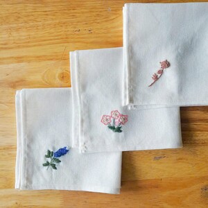 Custom Embroidered Handkerchief,Personalized embroidered Handkerchief,Wedding Gift,Custom Women Floral Handkerchief,Wedding Handkerchief