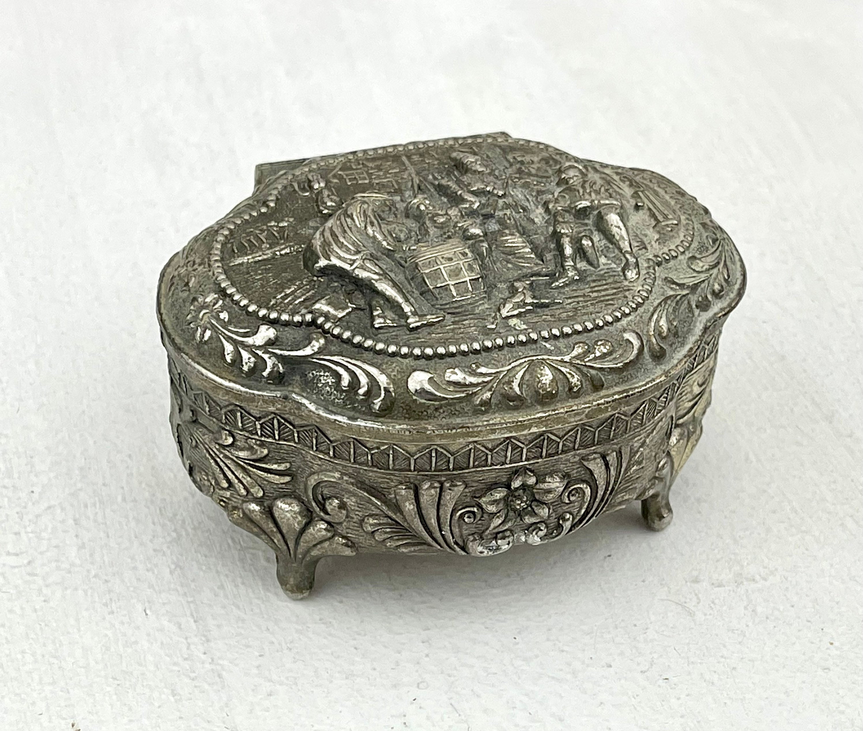 Vintage Silver Embossed Oval Trinket Box With Filigree Vintage Silver Embossed Oval Trinket Box With Filigree