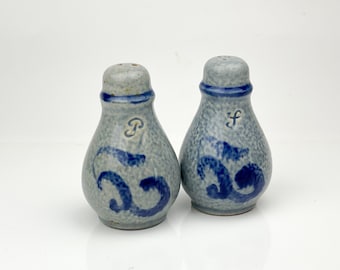 Salt and pepper pots, Handmade ceramic salt and pepper pots - condiment set