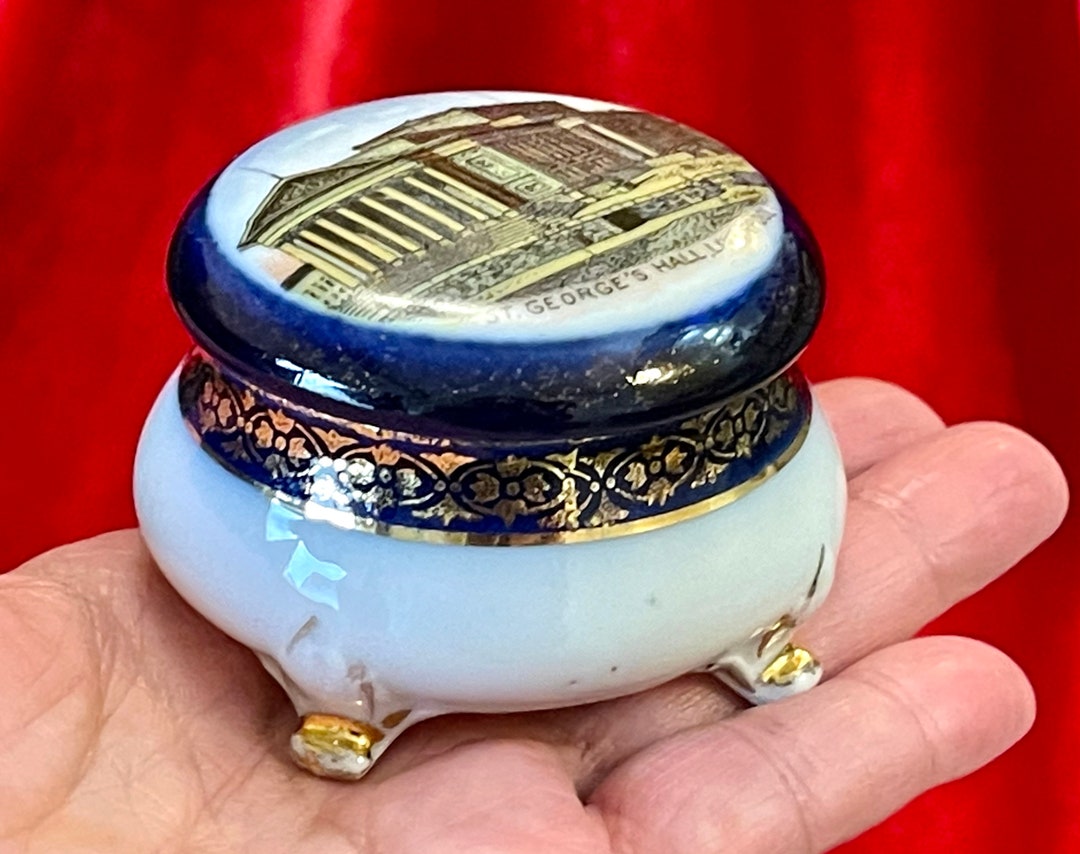 Trinket shops near me