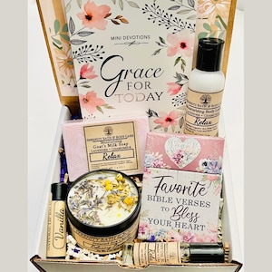 Christian Devotional Gift Box for Women, Bible Verse Cards, Grace & Hope for Today Self Care Gift for Mom, Sister, Daughter, Best Friend