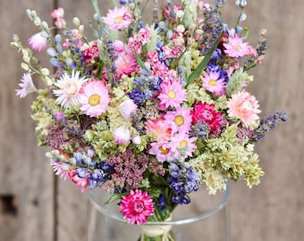 Beloved Hanna | Organic dried flower bouquet