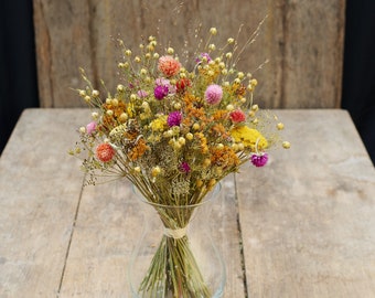 Cheerful Agnes | Organic dried flower bouquet