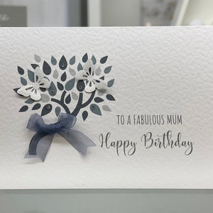 Carte de joyeux anniversaire maman, fabuleuse carte d'anniversaire de maman, carte de maman, grande carte de carte souvenir, carte d'anniversaire de maman de luxe, papillons et noeud de pierres précieuses