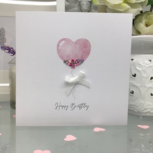 Joyeux anniversaire, Carte de ballon en cœur rose, carte de vœux en ballon, ballon en cœur rose, carte d’anniversaire, décoré de pierres précieuses et d’arc