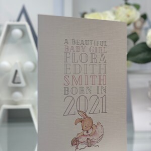 Tarjeta de niña bebé personalizada, tarjeta de padres nuevos, tarjeta de bebé nuevo, detalles de nacimiento, decorado con gemas, diseño de conejo lindo, conejo bebé