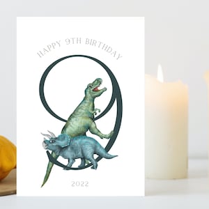 Carte d'anniversaire dinosaure 9e, 7e, 8e, 9e, carte d'anniversaire, carte d'anniversaire pour garçons plus âgés, fils, petit-fils, neveu, carte de fils, personnalisée avec 2022