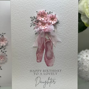 Carte de joyeux anniversaire fille, anniversaire fille chaussures de ballet, belle fille, carte souvenir, grande carte, carte d'anniversaire de luxe, noeud rose