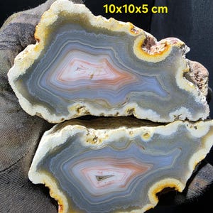 Meravigliosa agata, è un'agata riempita con agata a bande, un pezzo molto raro, agata rara, colore meraviglioso, lucidata, nuova di zecca