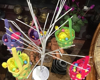 Mini Easter basket