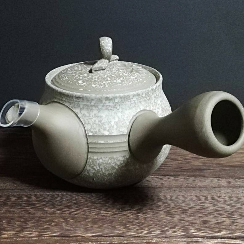 Tokoname ware flower cut Kyusu teapot