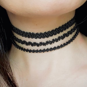 Schwarze perlen Choker Halskette für Frau, Goth Gothic Choker Kreuz, Halsband Choker, Spitzenhalsband, Ukraine shop, 1990 Choker Perlen