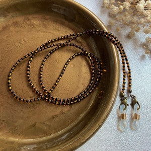 Chaîne de lunettes délicate avec perles de rocaille en or noir, chaîne de lunettes mignonne, lanière brillante pour enseignant, cordon pour lunettes, chaîne pour masque facial, lanière de lunettes de soleil bohème