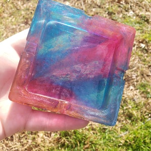 Ashtray | Pink and Blue Ashtray | Resin | Resin Art | Resin Ashtray | Epoxy Resin | Cigarette Ashtray