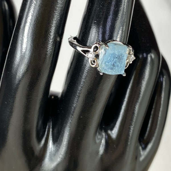 Raw Aquamarine Ring, Adjustable sized Aquamarine Ring, Healing crystals & Stones, crystal ring