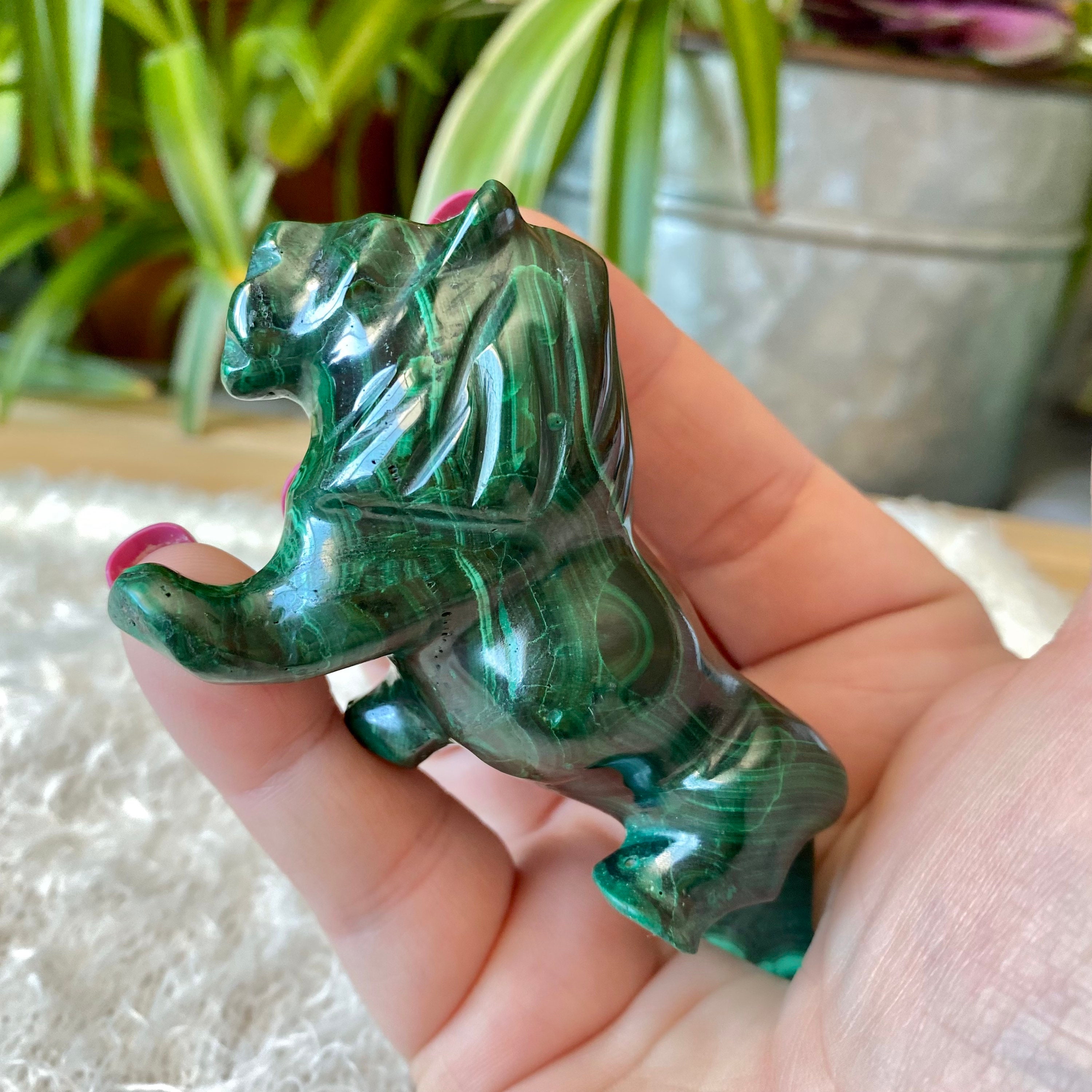 Malachite carving best sale