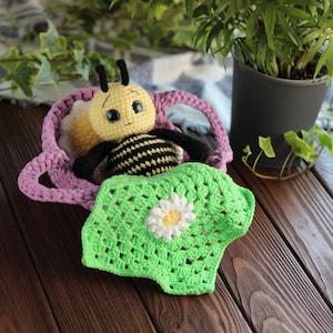Niedliche Biene in Tasche, Biene Spielzeug, kleine Biene, Geschenk für Mädchen, einzigartiges Baby Spielzeug