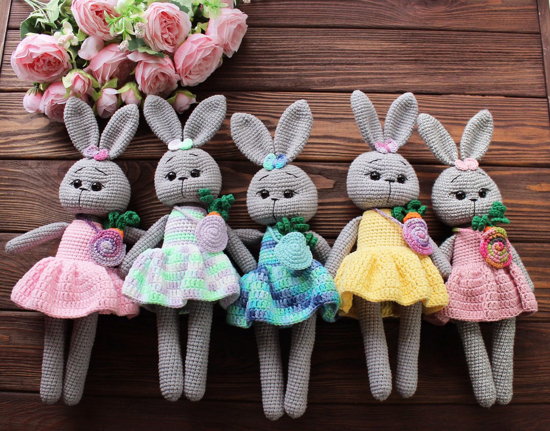 Doudou peluche lapin avec robe - Canada