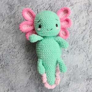 Crochet Plush Axolotl – Handmade Amigurumi Axolotl Toy – Soft Stuffed Salamander – Kawaii Plushie Gift – Custom Crochet Animal