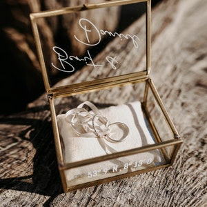 Ringkästchen Gold Ringbox aus Glas Eckig zur Hochzeit personalisiert Bild 1