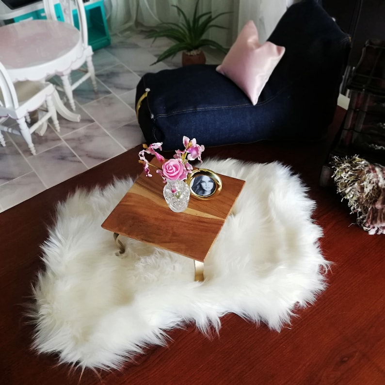 White, Fluffy Faux Fur, Sheep Skin Area Rug, 14 18 inch Doll Accessory, Home Accessory for Dolls, White Faux Fur Animal Skin Carpet Bild 6