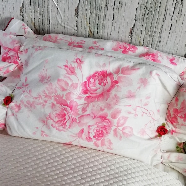 Shabby Chic Pillow, Red Rose Toile-look, Ruffled Pillow Case with Pillow, Small Pillows, Vintage Theme