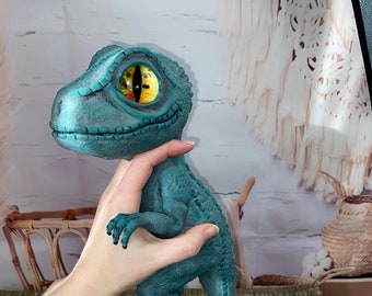 Full body silicone raptor dinosaur Sakari velociraptor