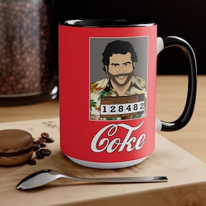 Pablo Escobar Mugshot Cartoon Funny Colombia Medellin Narcos Cartel Coke Coca Drugs El Patron Accent Mok