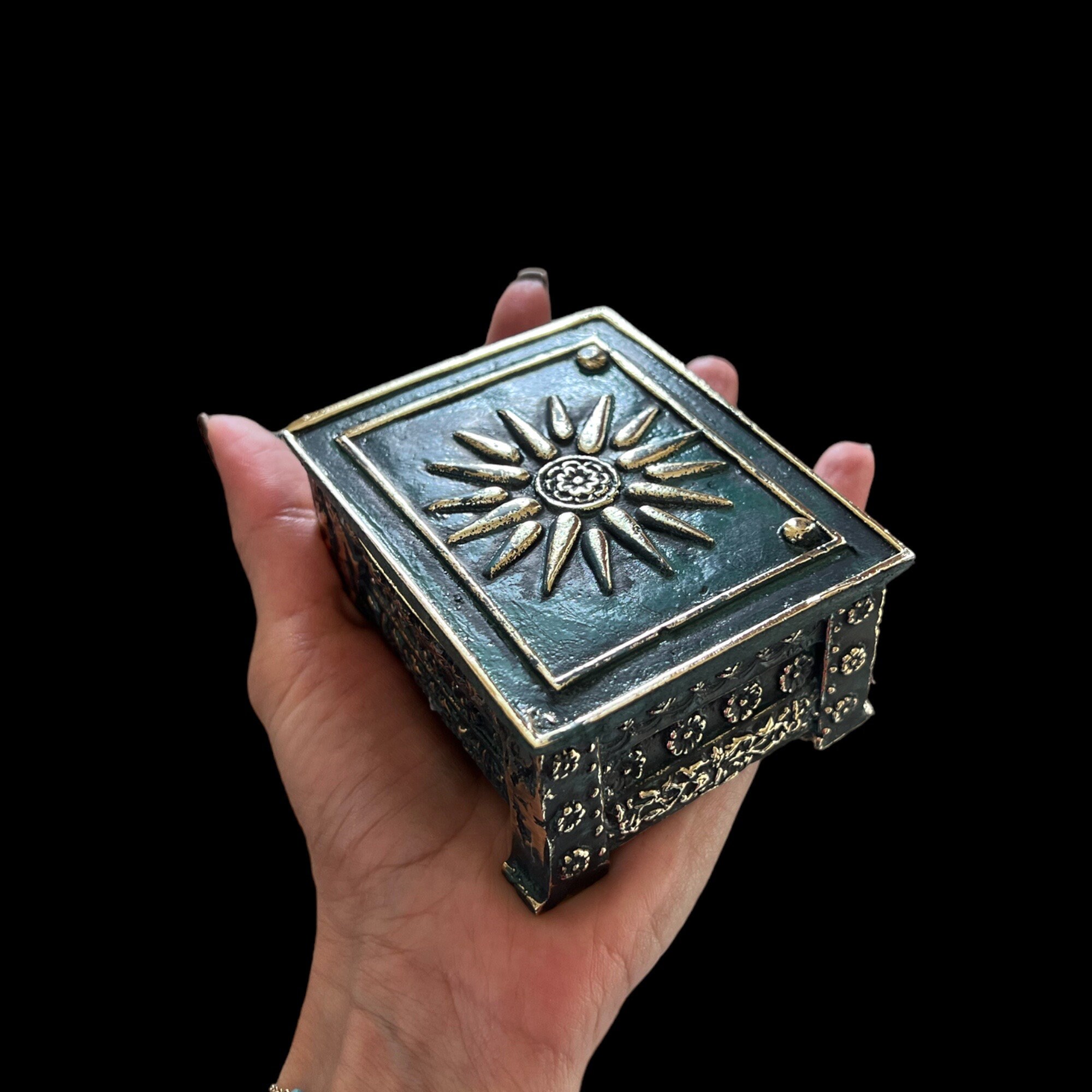 アレクサンドロス大王の父、マケドニア王フィリップ2世のラルナックス