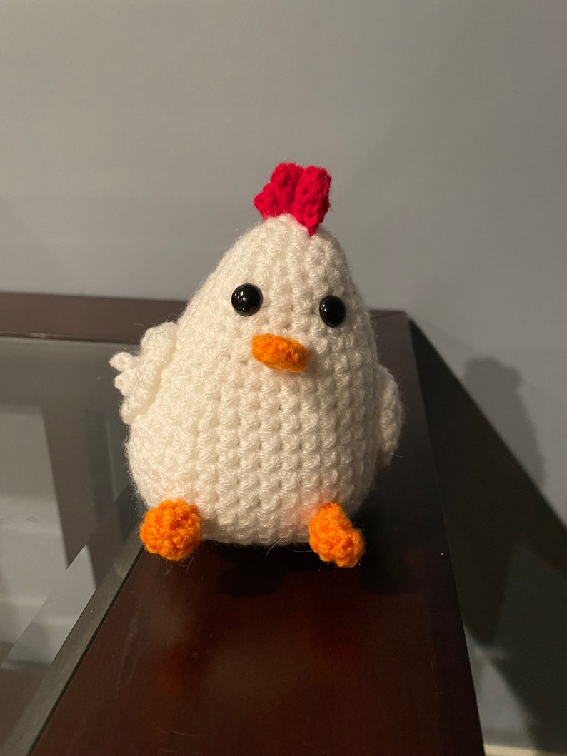 Crochet Amigurumi Chicken Digital Pattern image 1