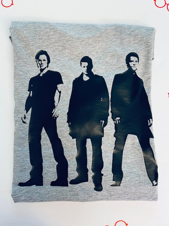 Maglietta Uomo Supernatural – Sam, Dean, Castiel Con Luna – Nera – Bioworld
