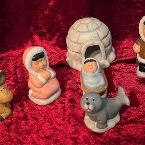 Eskimo Nativity  7 piece Set  Inuit Alaska