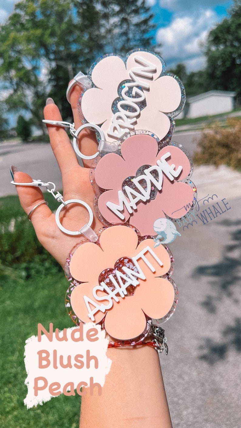 Personalized Flower Backpack Tag, Glitter Name Bag Charm, Custom School Bag Tag, Back to School Gift, Kids Backpack Name Tag, Bogg Bag Charm Bild 5