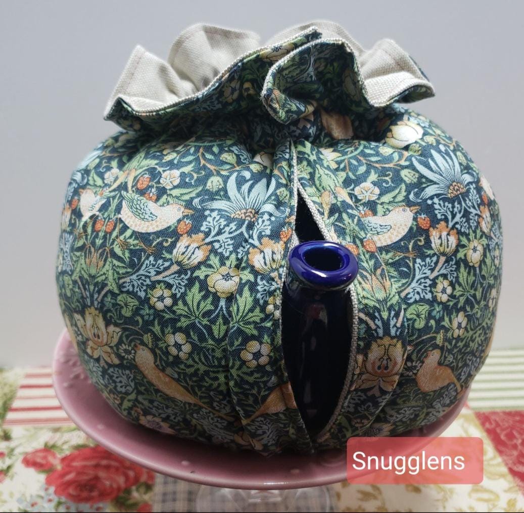 William Morris Strawberry Thieves Tea Cozy - Reversible Insulated Cover