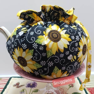SNUGGLENS Tea Pot Cozy Cover, Tea Cozy Accessory, Sunflowers and Bees, Yellow and Black, 5 Sizes