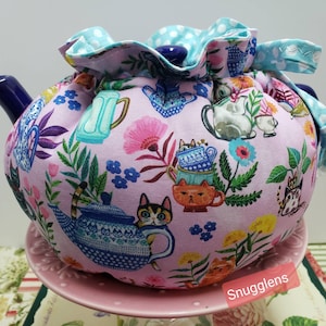 Cats and Teapots Tea Cozy: Reversible Padded Cover, Insulated